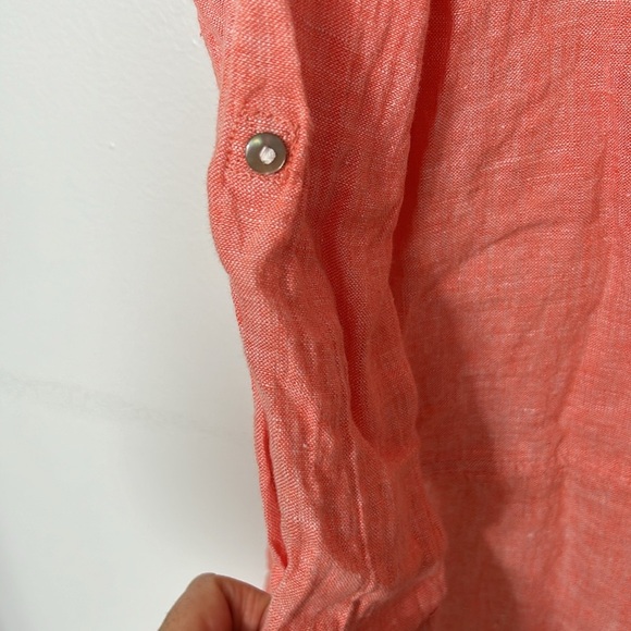 TAHARI Linen Coral Button Down Shirt Tunic Top Tab Sleeve Coastal Minimalist L - Picture 3 of 5